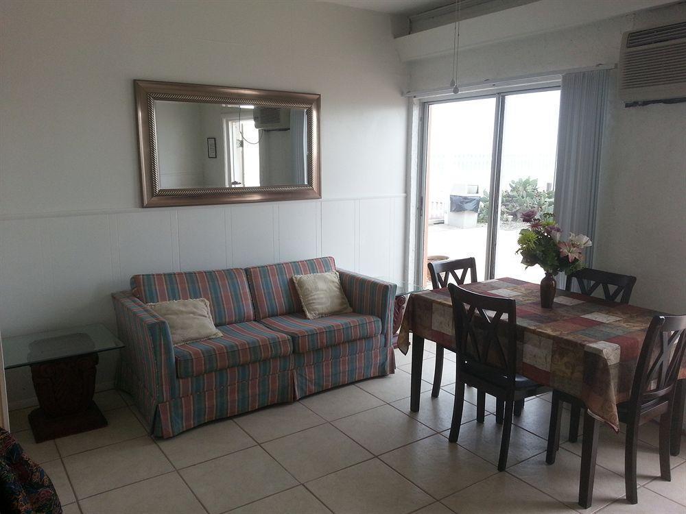 Bleu Beach Resort Indialantic Buitenkant foto